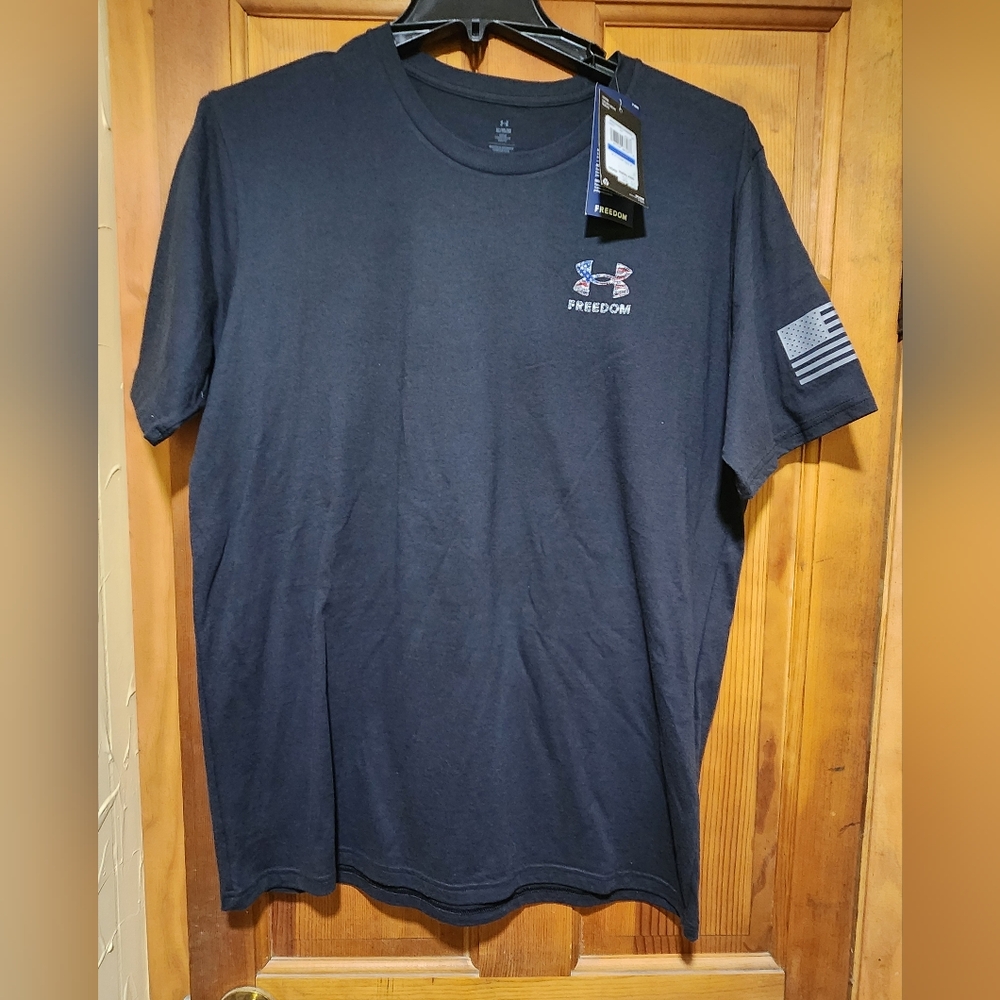 Under Armour Black Short Sleeve Tee